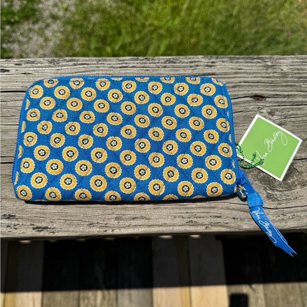 Vera Bradley Retired Rivera Blue Clutch